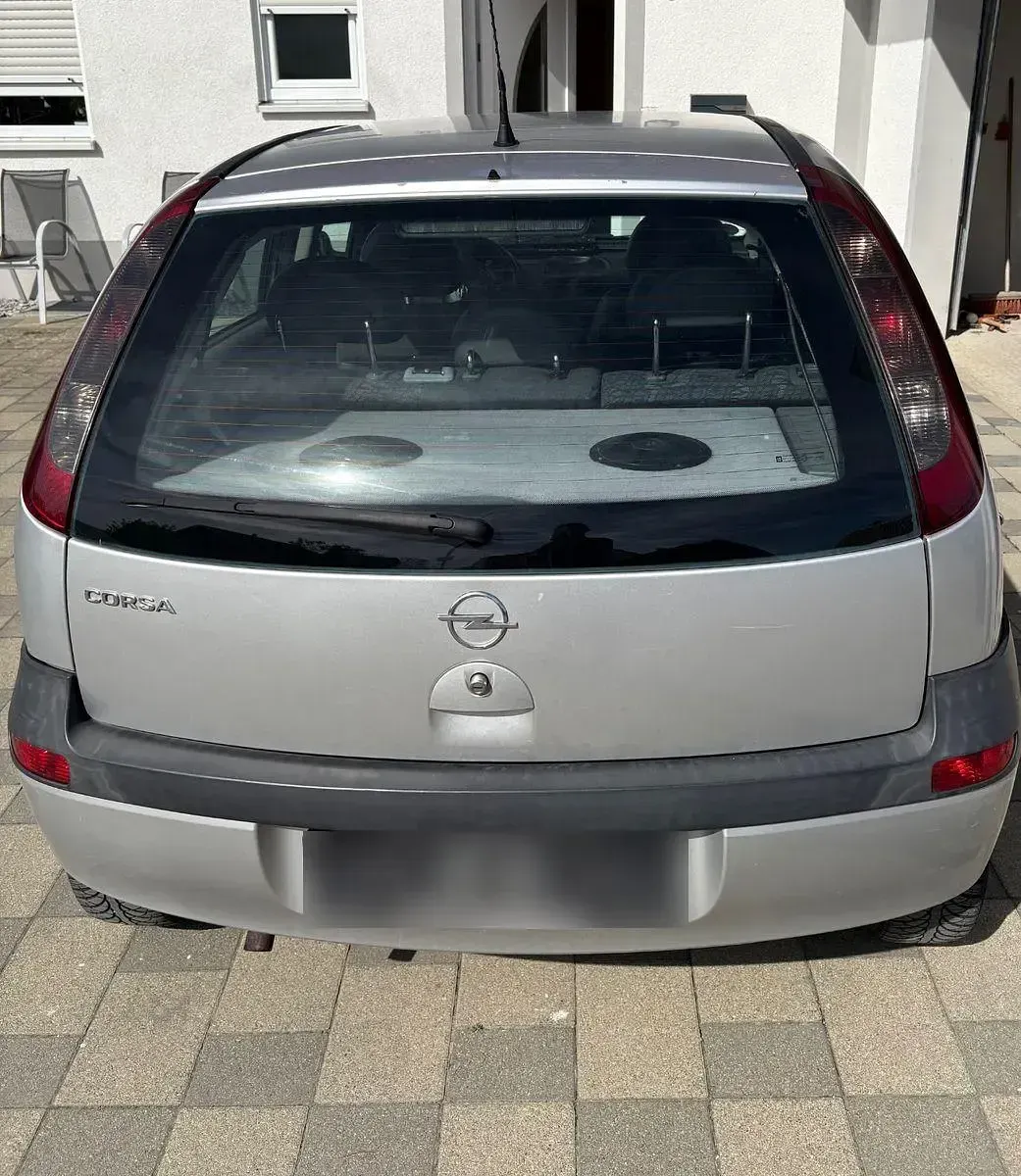 Gebraucht Opel Corsa 58 PS (42 kW) 2000 Silber Limousine