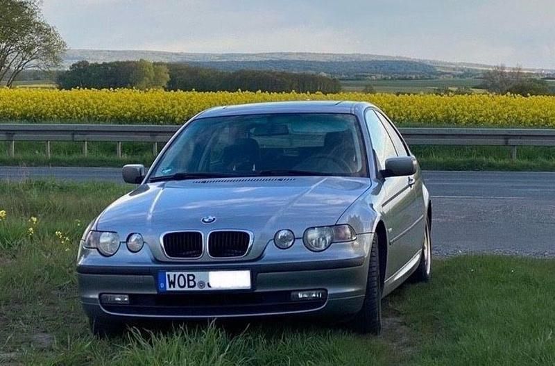 Grau Gebraucht 2004 BMW 316 Compact Kleinwagen | 1.500 € (Fairer Preis) - Bild 1/4