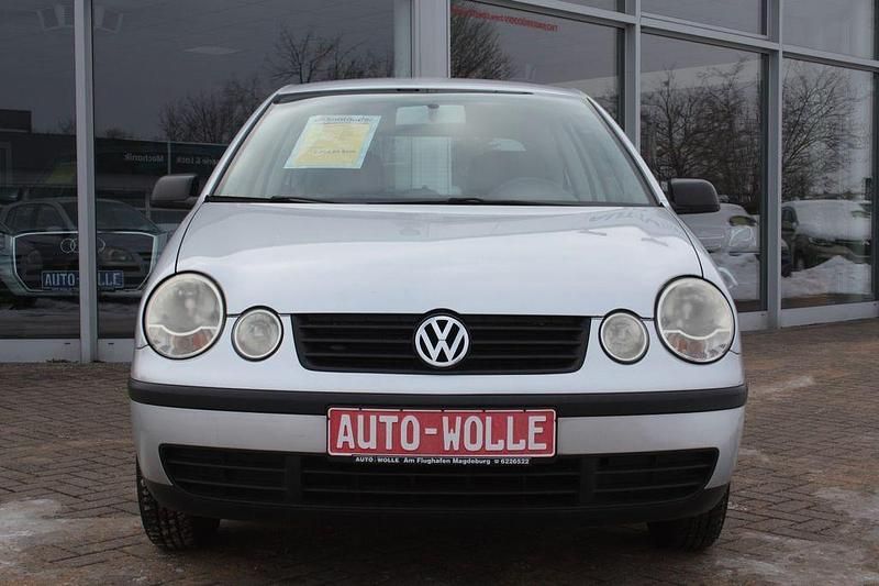 Gebraucht VW Polo Basis 54 PS (39 kW) 2003 Grau Limousine