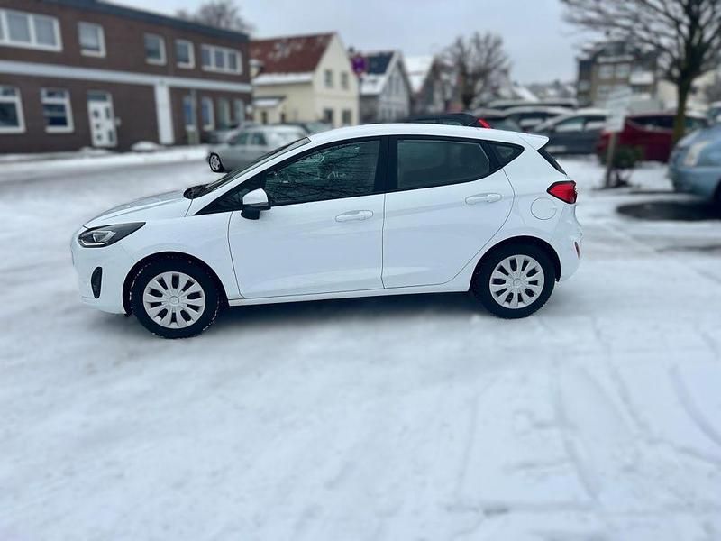 Gebraucht Ford Fiesta Cool & Connect 75 PS (55 kW) 2023 Weiß Limousine