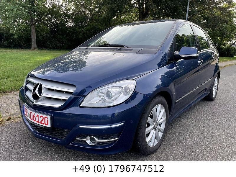 Blau Gebraucht 2008 Mercedes B180 Van / Kleinbus | 4.700 € (Guter Preis) - Bild 1/4