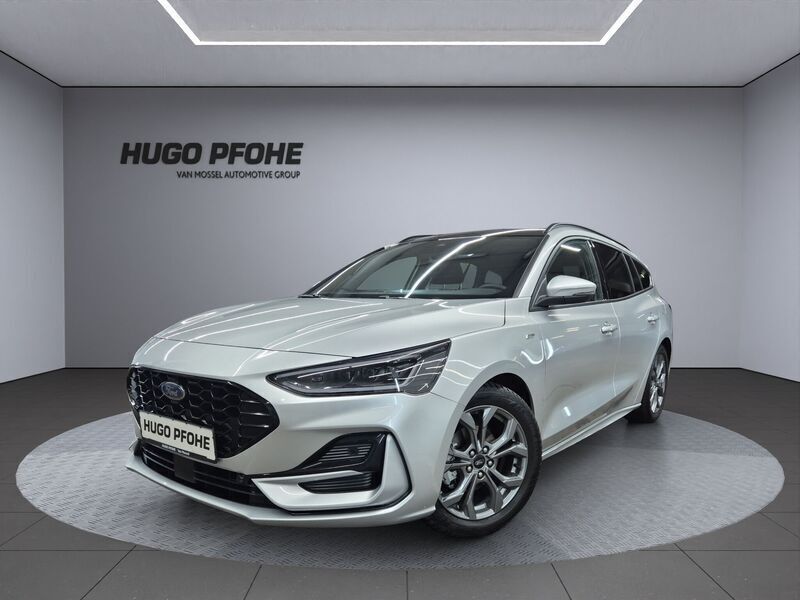Silber Gebraucht 2024 Ford Focus ST-Line Kombi | 29.900 € (Teuer) - Bild 1/4