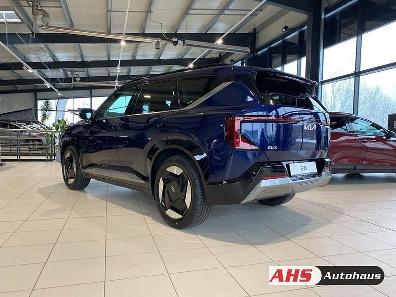 Neu Kia EV5 Earth 160 kW (218 PS) 2026 (bu3) dark ocean blue met. SUV