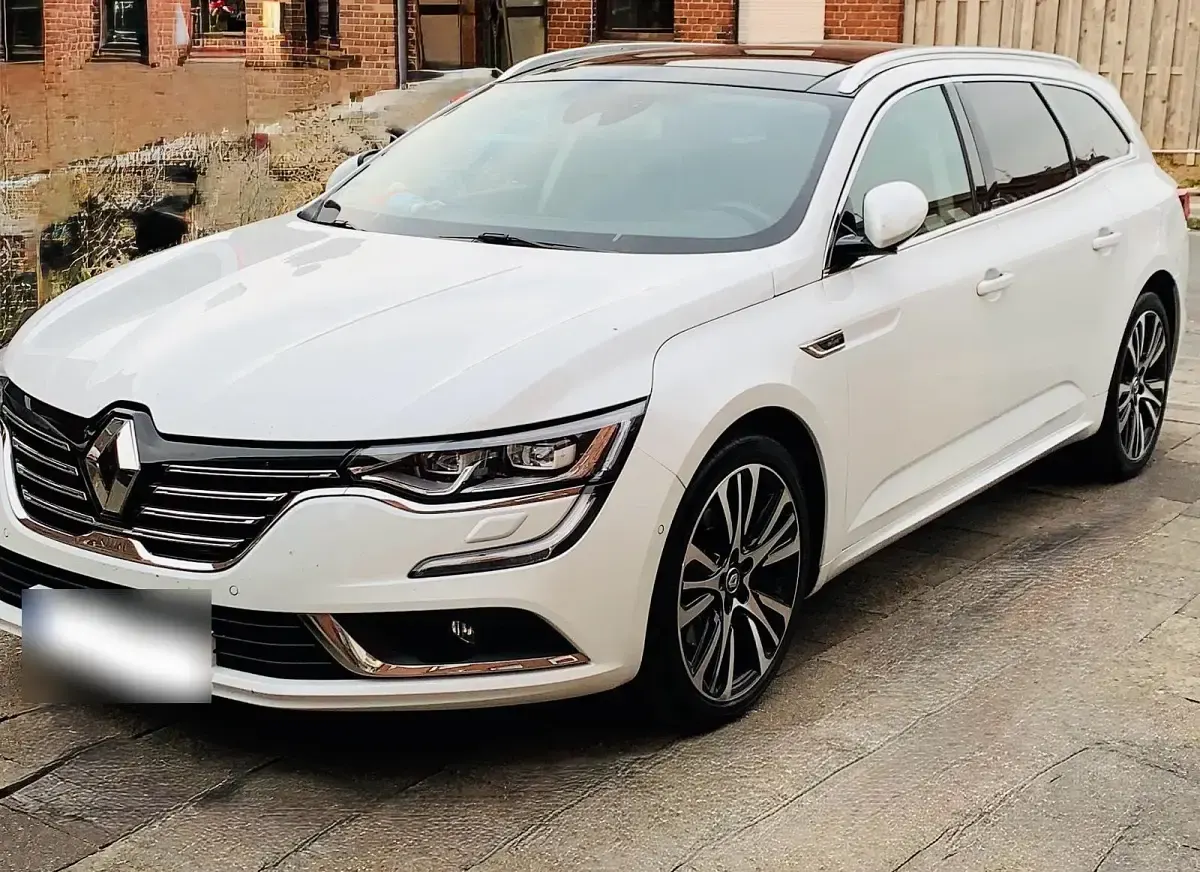 Gebraucht Renault Talisman Initiale Paris 160 PS (117 kW) 2016 Weiß Kombi
