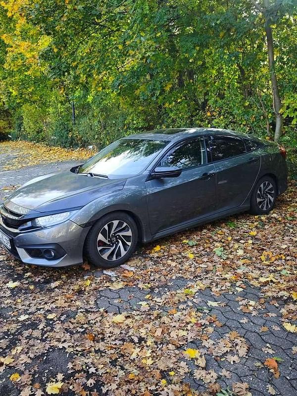 Gebraucht Honda Civic Executive 182 PS (133 kW) 2017 Grau Limousine