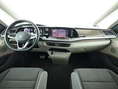 Gebraucht VW Multivan Style 177 PS (130 kW) 2025 Grau Van