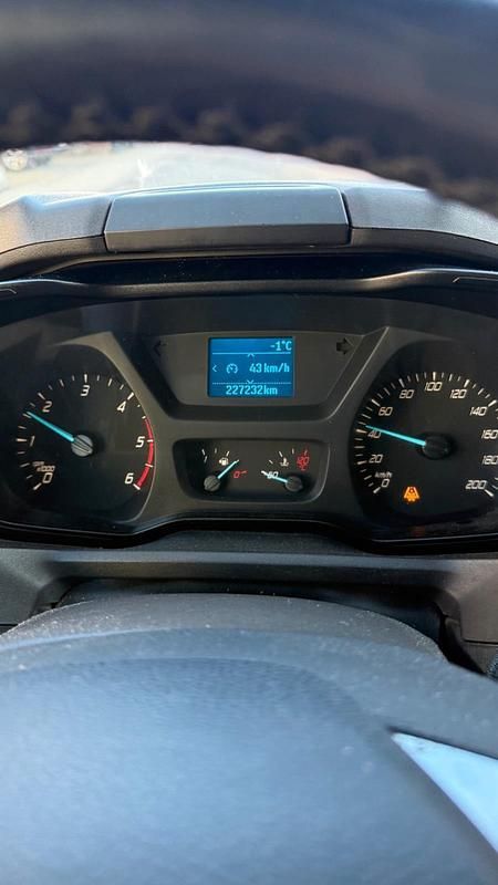 Gebraucht Ford Transit Custom 170 PS (125 kW) 2016 Schwarz Van / Kleinbus