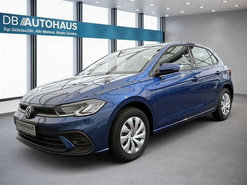Blau Gebraucht 2023 VW Polo Life Kleinwagen | 18.360 € (Guter Preis) - Bild 1/4