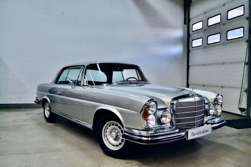 Silber Gebraucht 1971 Mercedes 280 SE Coupé | 94.900 € - Bild 1/4