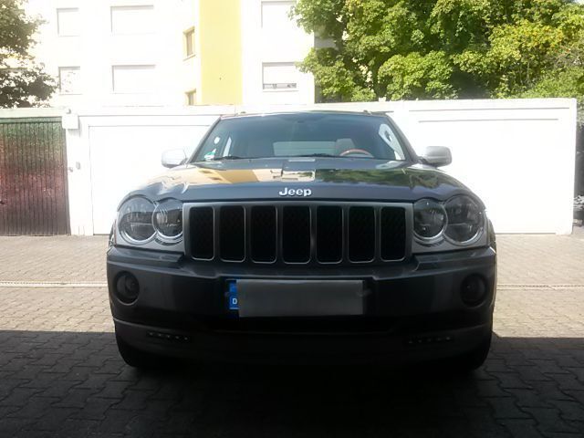 Gebraucht Jeep Grand Cherokee Overland 218 PS (160 kW) 2006 Grau metallic SUV