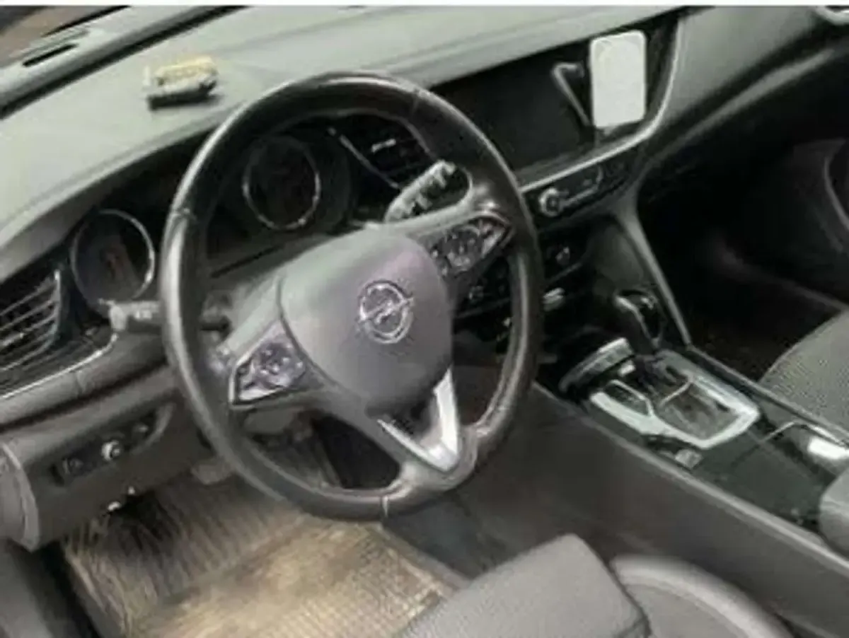 Gebraucht Opel Insignia Innovation 165 PS (121 kW) 2017 Quarz grau Kombi