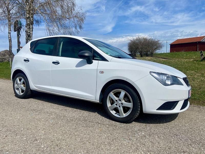 Gebraucht Seat Ibiza 105 PS (77 kW) 2013 Weiß Limousine