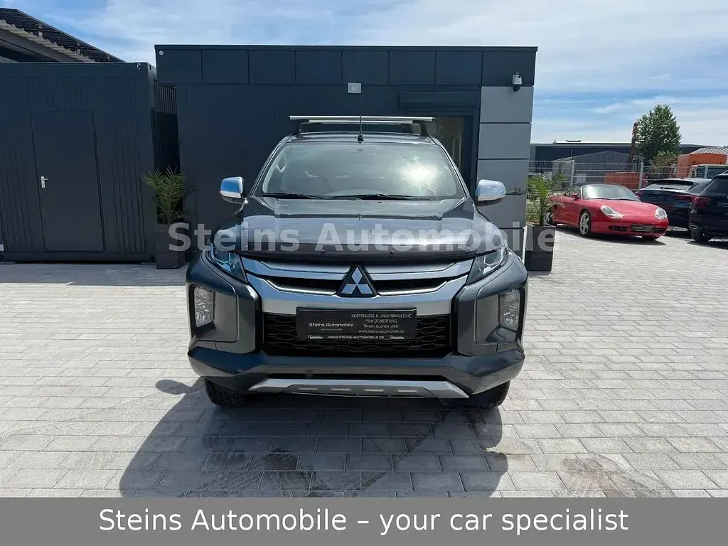 Gebraucht Mitsubishi L200 150 PS (110 kW) 2021 Grau Pickup