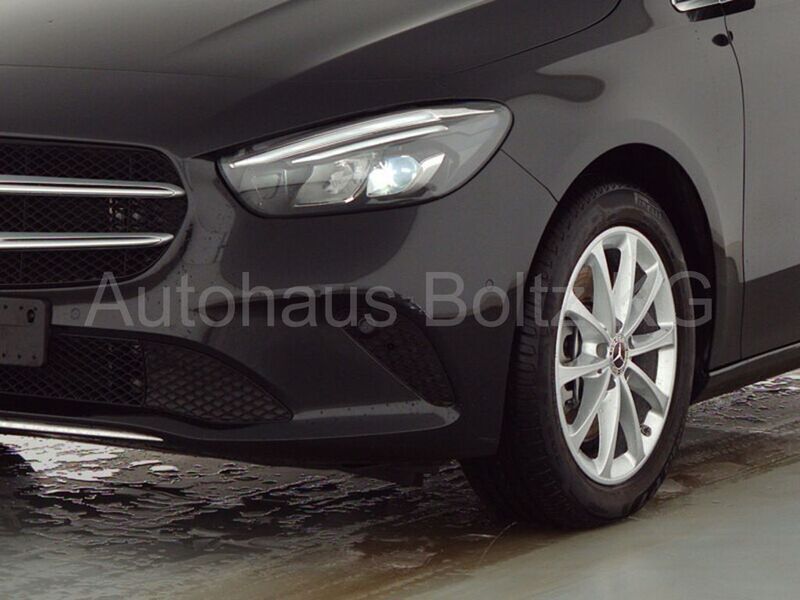 Gebraucht Mercedes B250e 160 PS (117 kW) 2023 Schwarz Van / Kleinbus