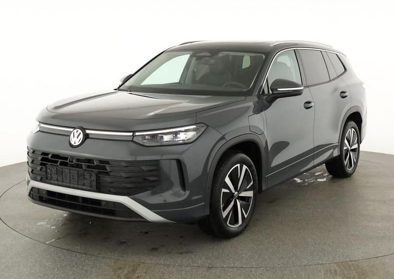 Neu VW Tayron Life 204 PS (150 kW) 2025 Delfingrau metallic SUV