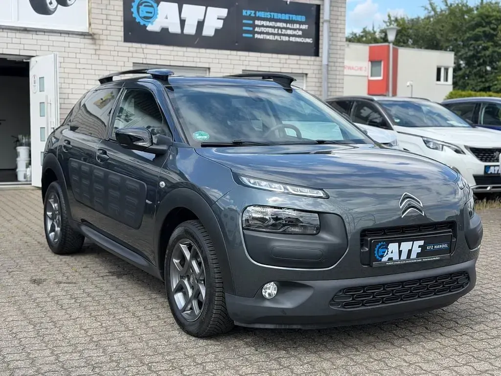 Gebraucht Citroën C4 Cactus Shine 99 PS (72 kW) 2015 Grau Kleinwagen