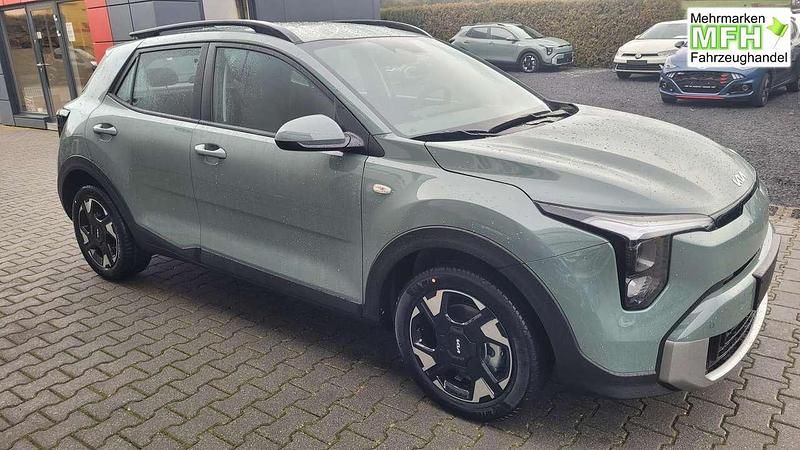 Neu Kia Stonic 101 PS (74 kW) 2025 Adventurous pastel gree... SUV