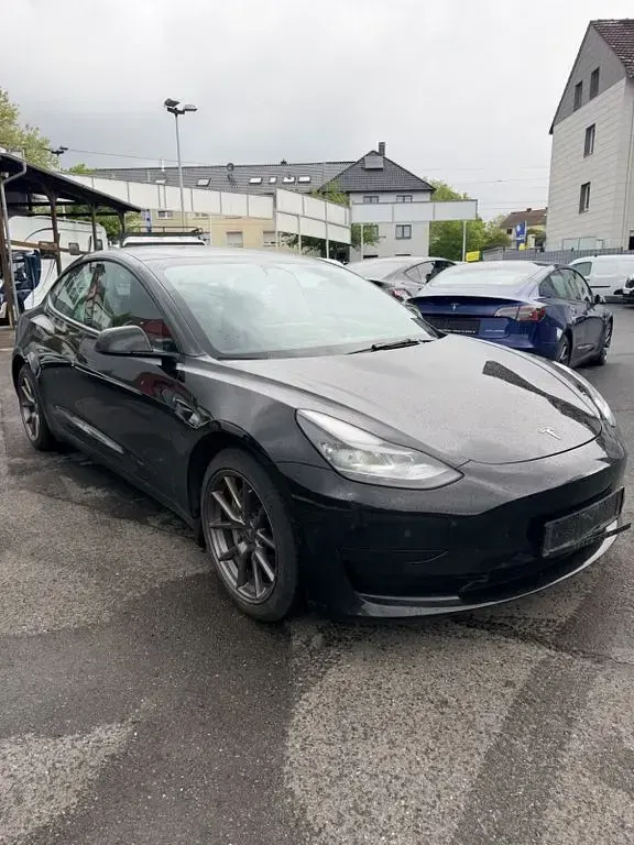 Brugt Tesla Model 3 Standard Range Plus 239 kW (325 HK) 2021 Sort Sedan