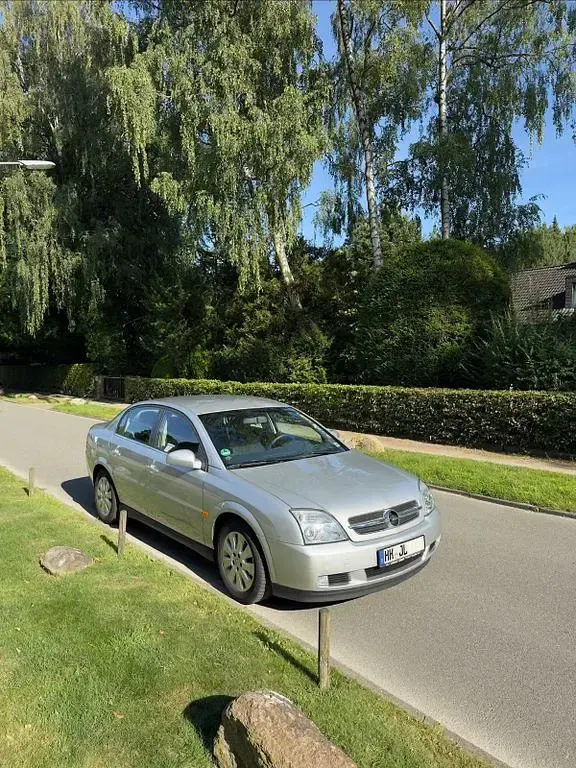 Gebraucht Opel Vectra Comfort 122 PS (89 kW) 2002 Silber Limousine