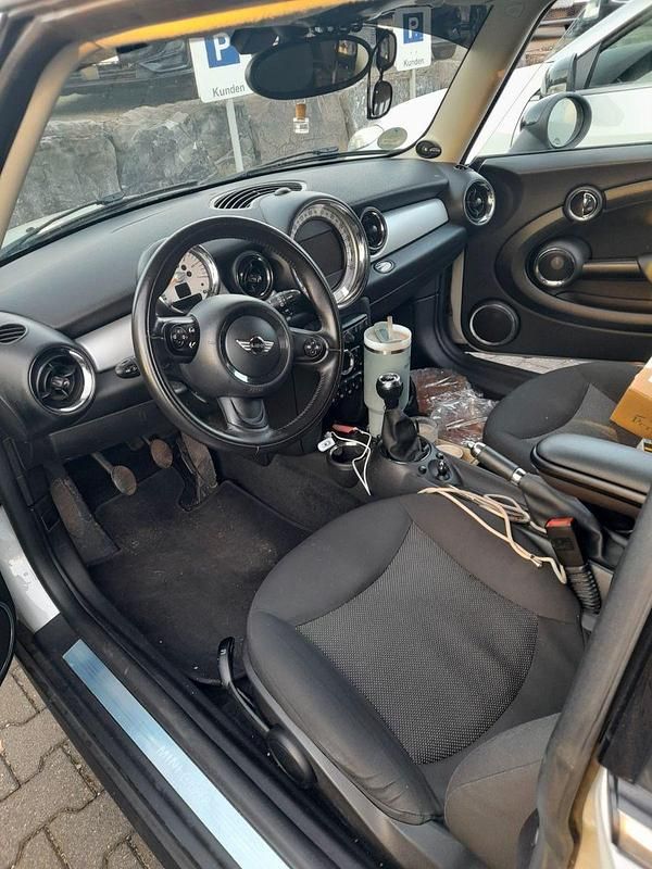 Gebraucht Mini Cooper D 111 PS (81 kW) 2014 Silber Kleinwagen
