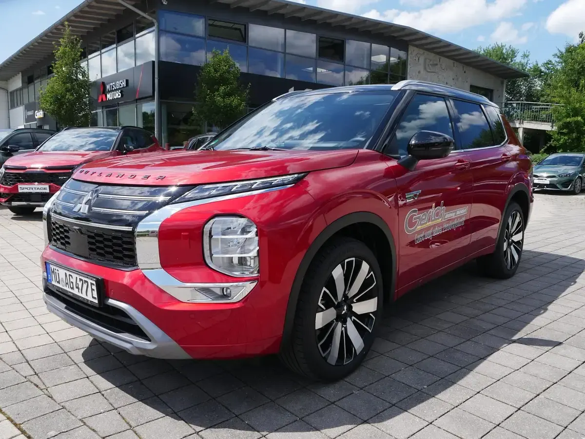 Gebraucht Mitsubishi Outlander P-HEV Top 306 PS (225 kW) 2025