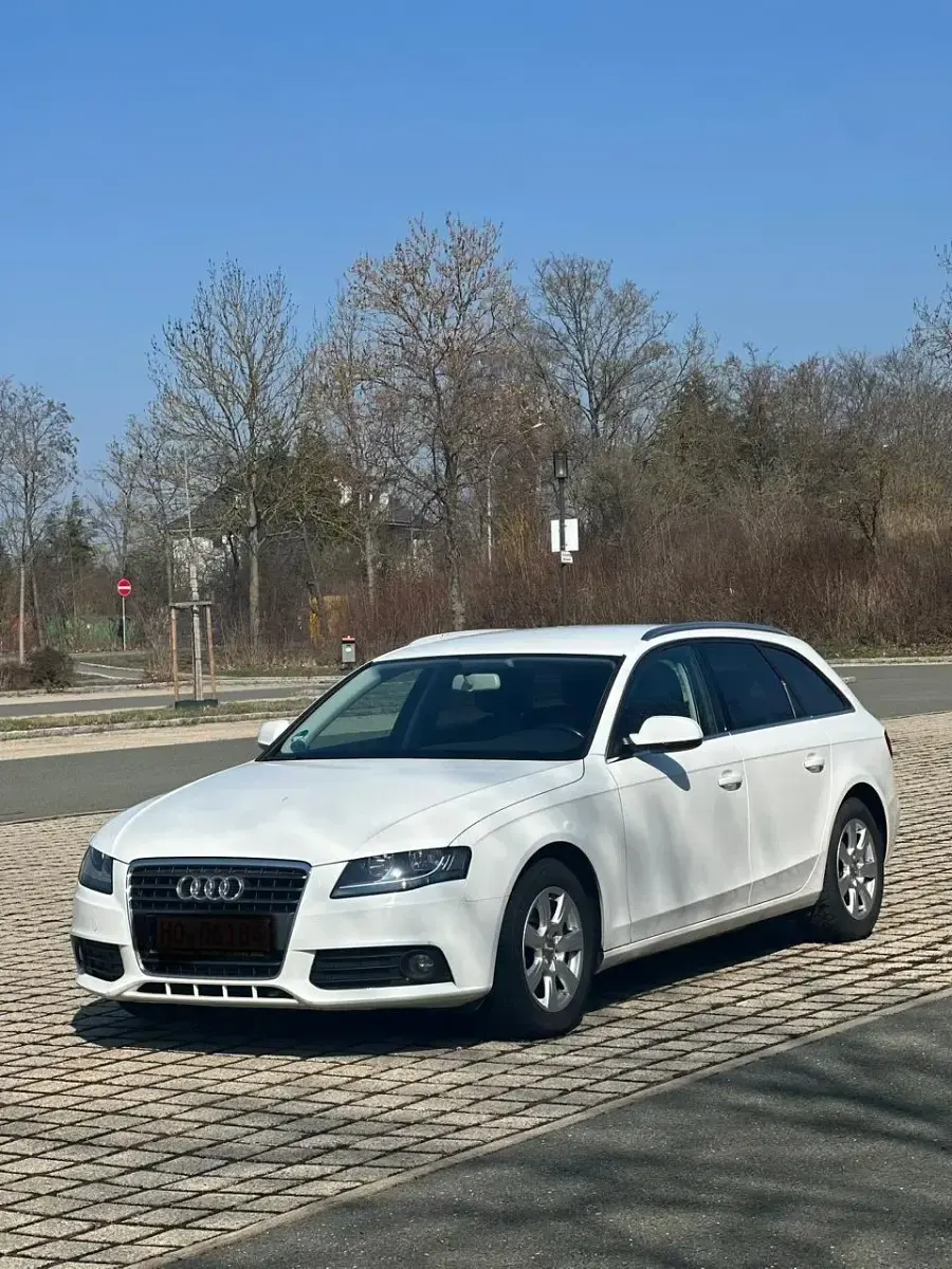 Gebraucht Audi A4 160 PS (117 kW) 2011 Andere farben Kombi