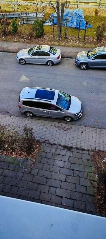 Gebraucht VW Sharan Comfortline 140 PS (102 kW) 2015 Van / Kleinbus