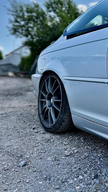 Gebraucht BMW 323 170 PS (125 kW) 1999 Silber Coupé