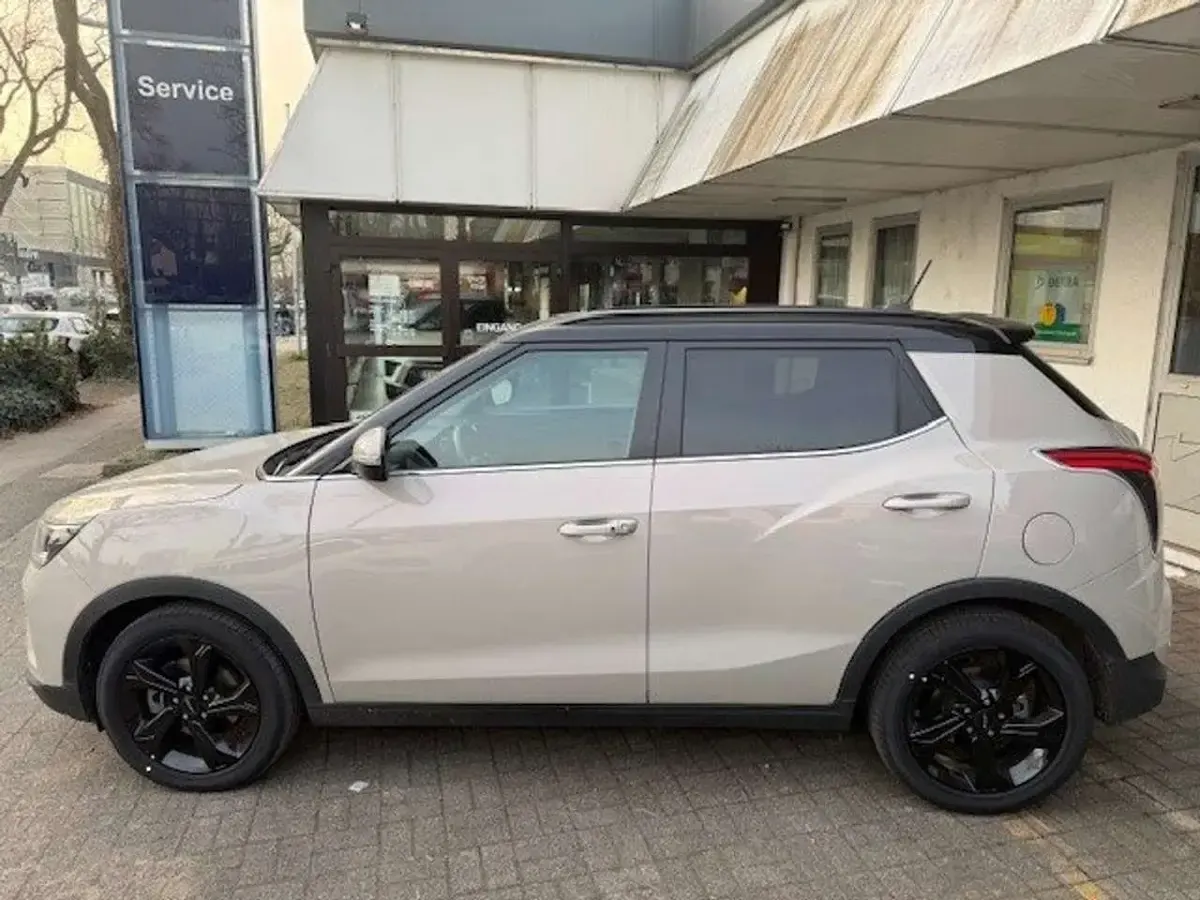 Gebraucht KGM Tivoli 163 PS (119 kW) 2025 2 tone SUV