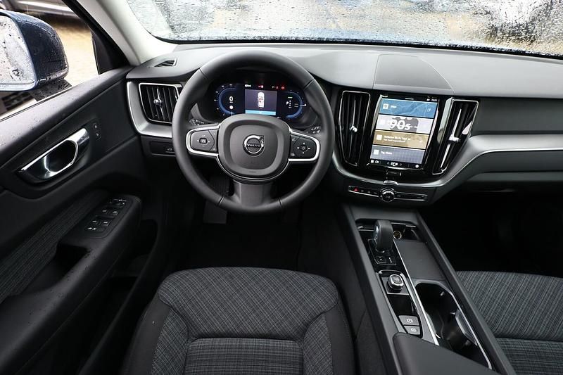 Gebraucht Volvo XC60 Core 350 PS (257 kW) 2024 Schwarz SUV