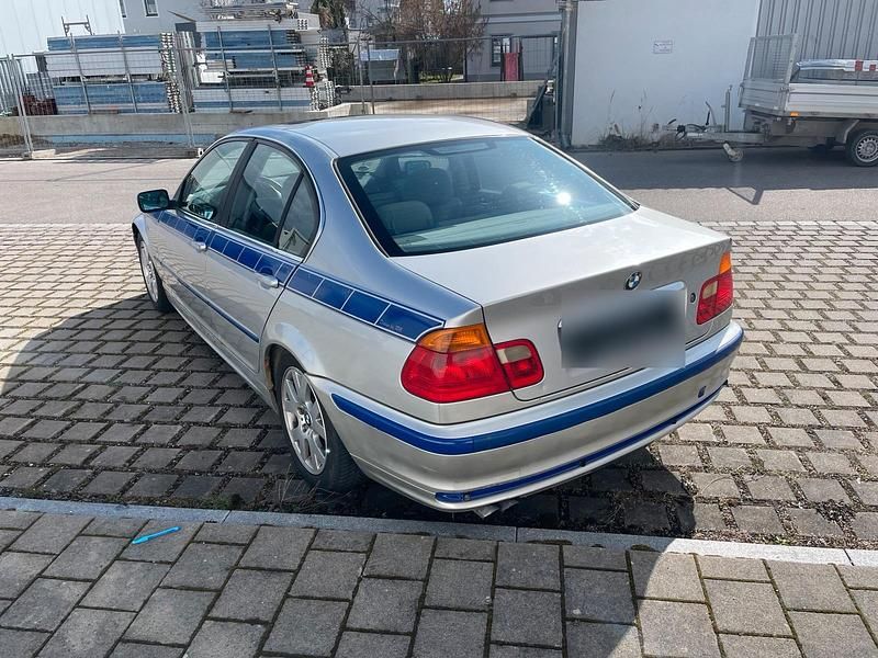 Gebraucht BMW 320 150 PS (110 kW) 1998 Silber Limousine