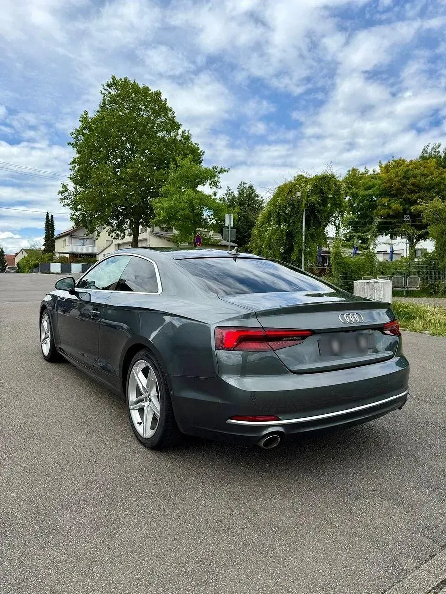 Gebraucht Audi A5 S-Line 190 PS (139 kW) 2018 Grau Coupé