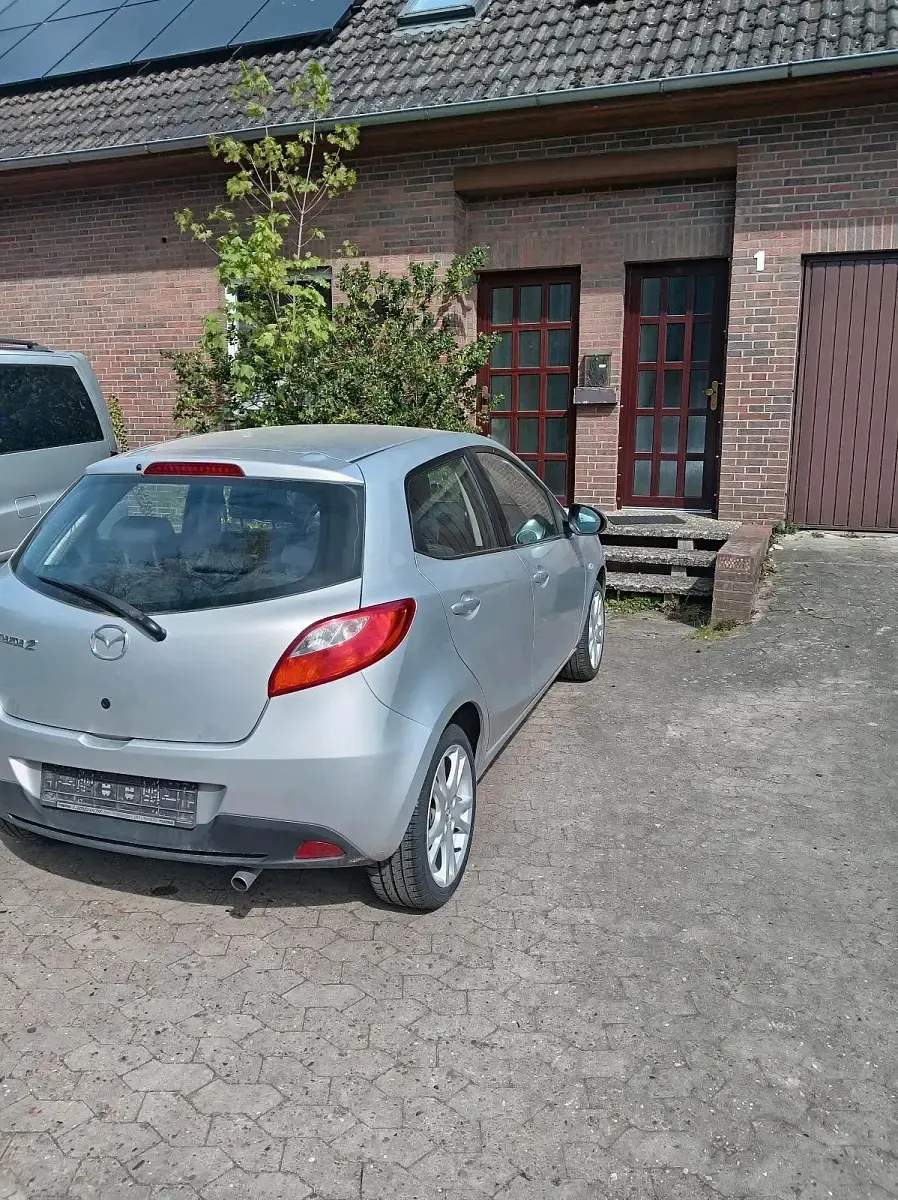 Usata Mazda 2 100 CV (73 kW) 2009 Grigio Utilitaria