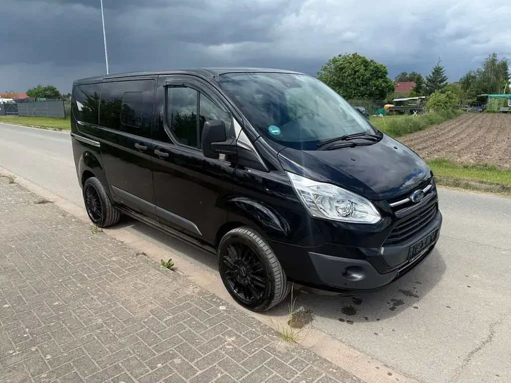 Gebraucht Ford Transit 131 PS (96 kW) 2017 Schwarz Van / Kleinbus