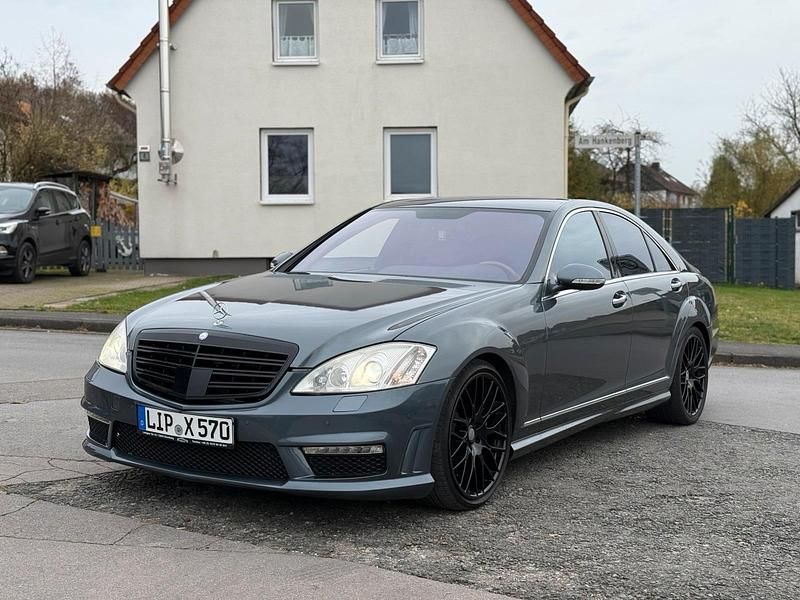 Grau Gebraucht 2008 Mercedes S450 AMG Limousine | 14.490 € - Bild 1/4