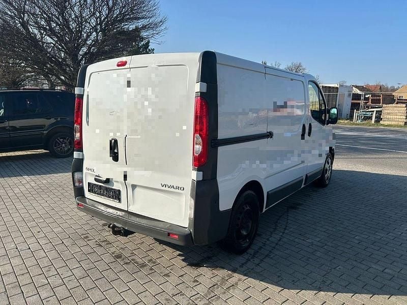 Gebraucht Opel Vivaro 90 PS (66 kW) 2013 Weiß Van / Kleinbus