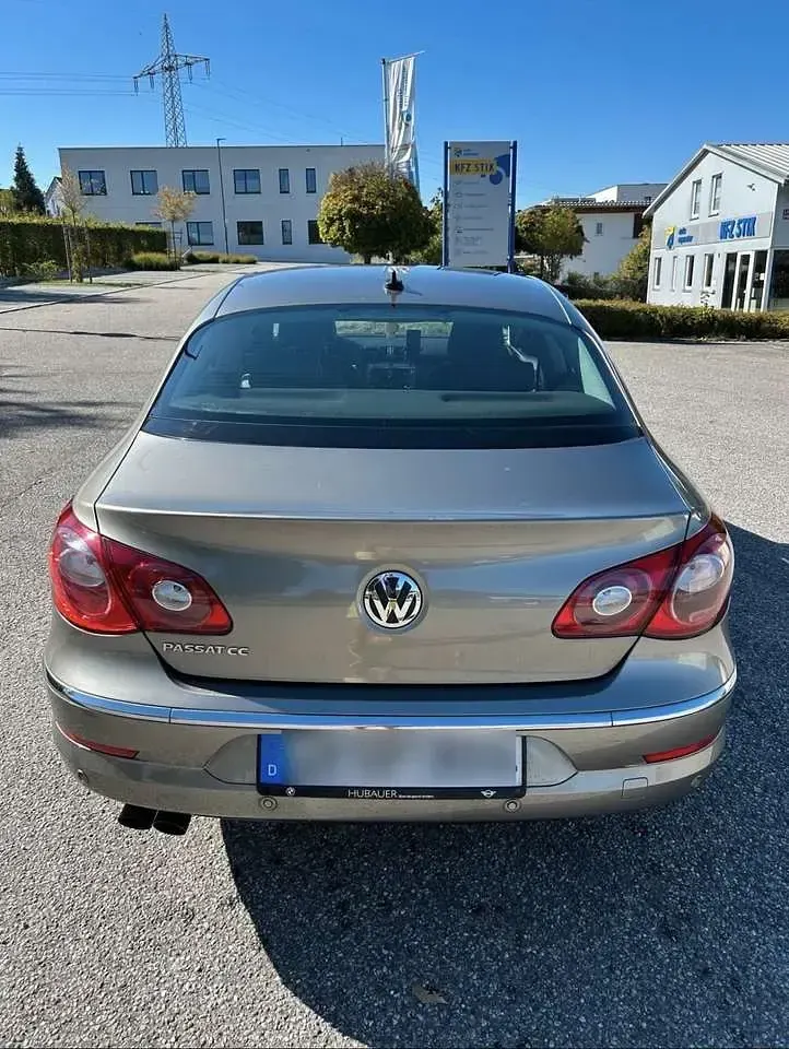Gebraucht VW Passat Individual 160 PS (117 kW) 2010 Coupé