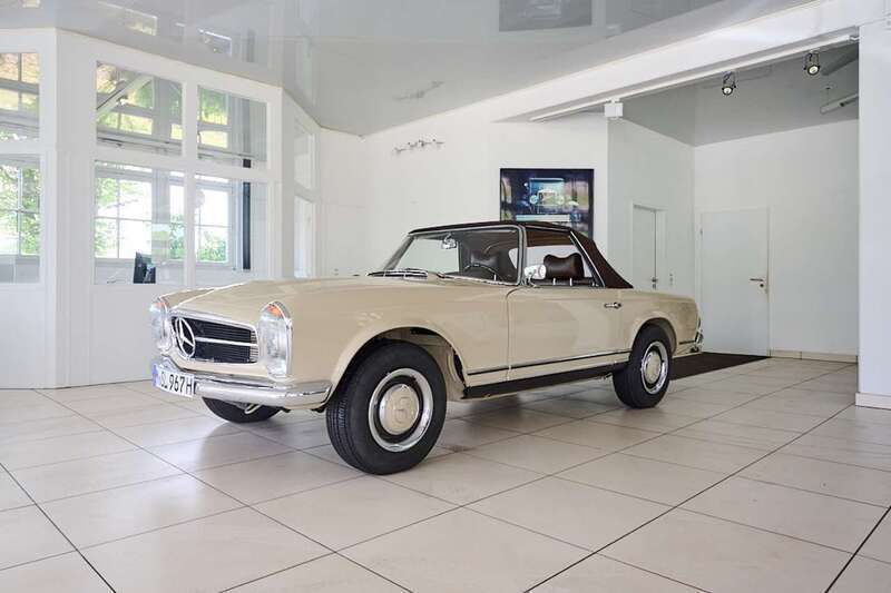 Beige Gebraucht 1966 Mercedes W113 Cabrio | 169.900 € - Bild 1/4
