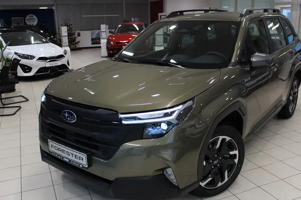 Gebraucht Subaru Forester 136 PS (100 kW) 2026 Autumn green (m) SUV