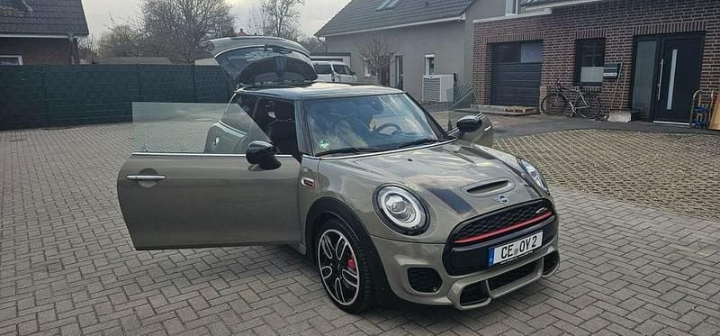 Second-hand Mini John Cooper Works 231 CP (169 kW) 2019 Gri Hatchback