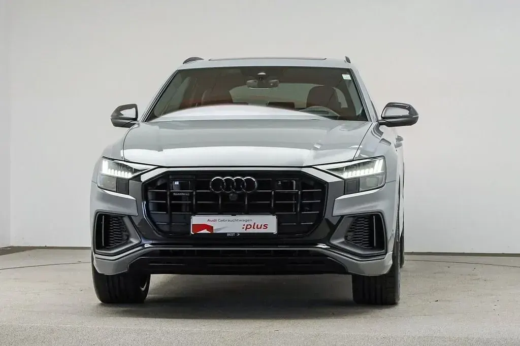 Gebraucht Audi Q8 Competition 340 PS (250 kW) 2023 Nardograu SUV