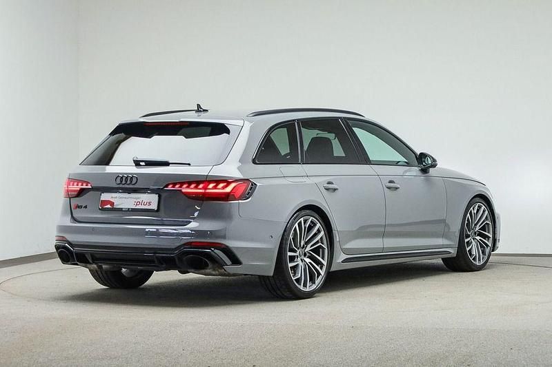 Gebraucht Audi RS4 Sport 450 PS (330 kW) 2023 Nardograu Kombi