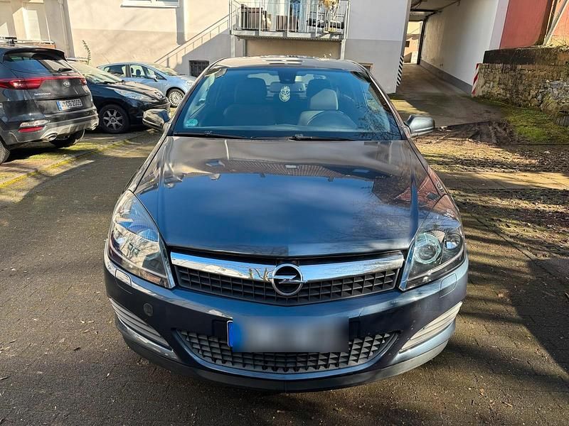 Gebraucht Opel Astra GTC 90 PS (66 kW) 2008 Grau Coupé