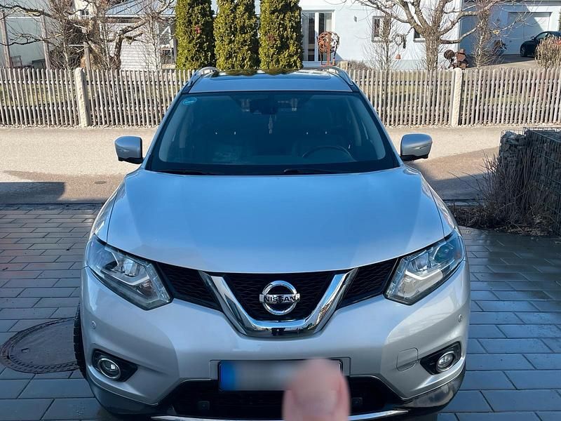 Gebraucht Nissan X-Trail 131 PS (96 kW) 2014 Silber SUV