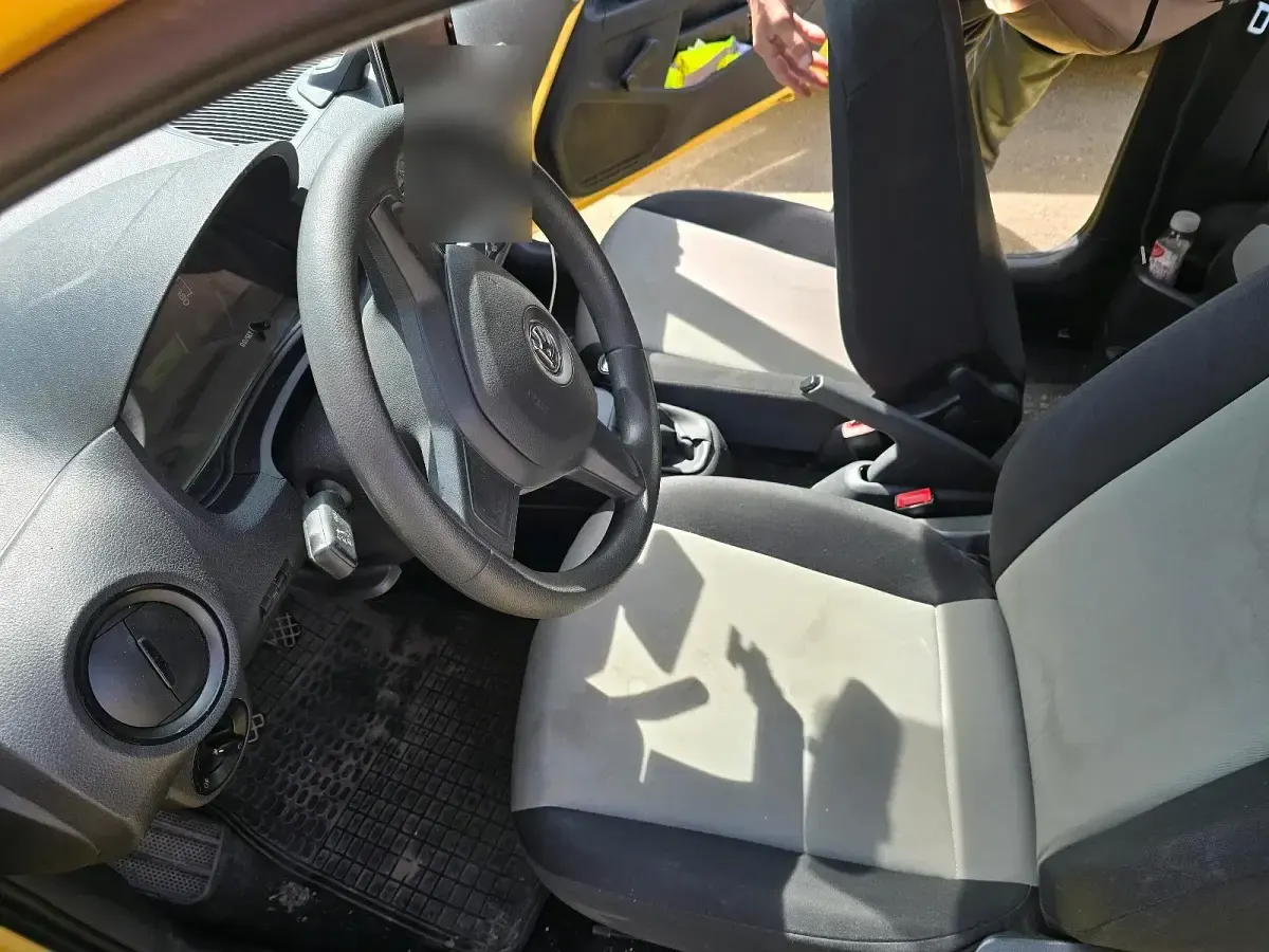 Second-hand Skoda Citigo 60 CP (44 kW) 2014 Galben Hatchback