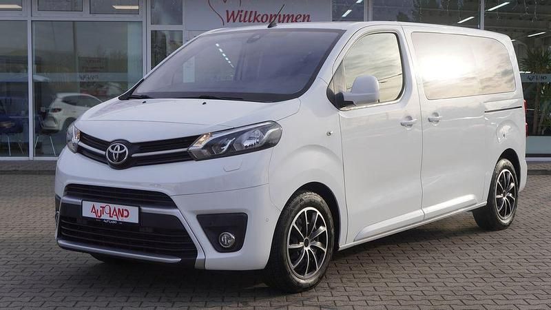 Gebraucht Toyota Proace Verso 150 PS (110 kW) 2019 Weiß Kombi