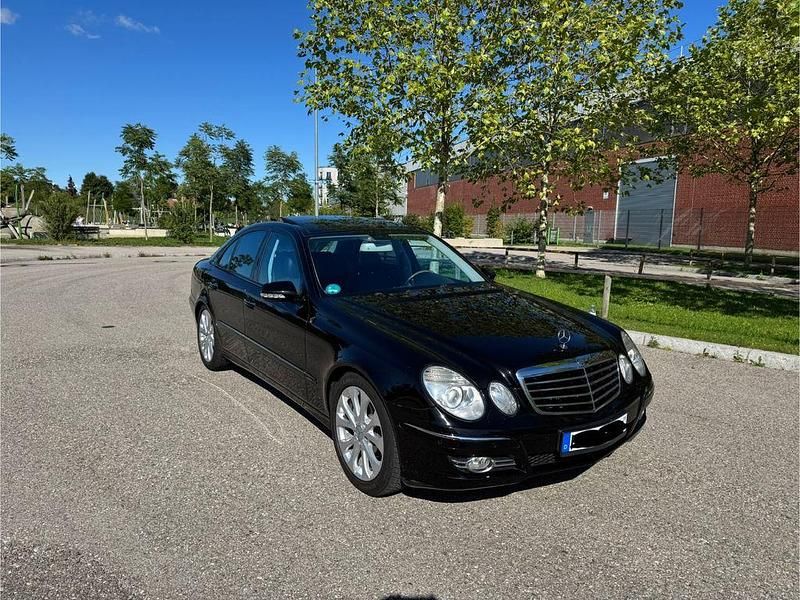Gebraucht Mercedes E280 Avantgarde 231 PS (169 kW) 2007 Schwarz Limousine