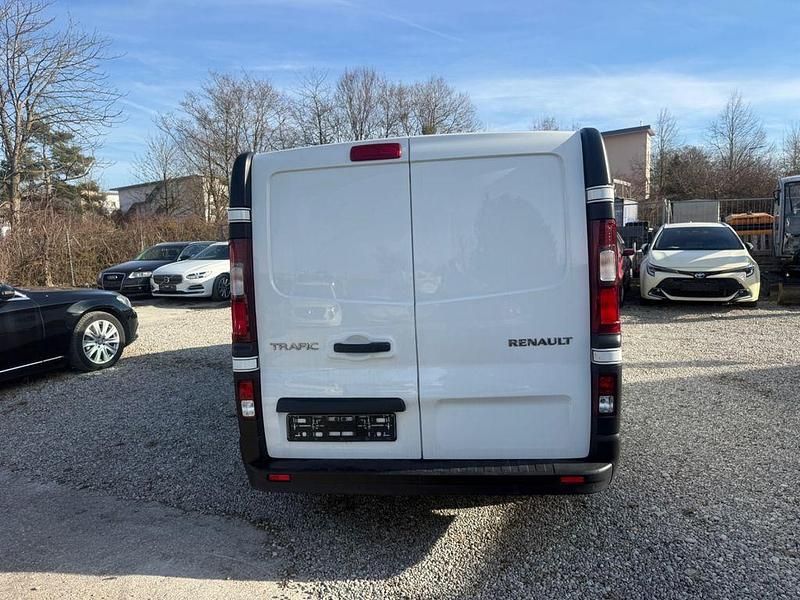 Gebraucht Renault Trafic Komfort 120 PS (88 kW) 2021 Van / Kleinbus