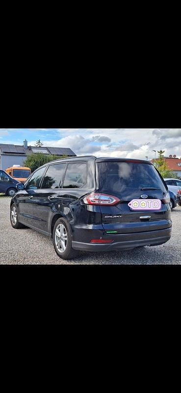 Schwarz Gebraucht 2018 Ford Galaxy Van / Kleinbus | 17.000 € (Teuer) - Bild 1/4