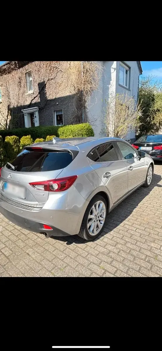 Używany Mazda 3 120 KM (88 kW) 2014 Szary Sedan/Limuzyna